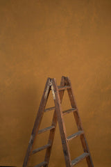 9711 Ochre Low Text L