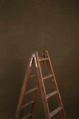 9813 Green Distressed Text L