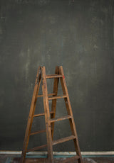 Green Hand Painted Backdrop Strong Text M Size 15458
