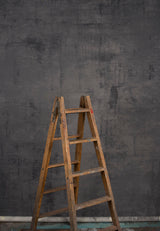 Grey Hand Painted Backdrop Strong Text M Size 15437