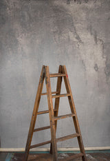 Grey Hand Painted Backdrop Strong Text M Size 15475