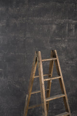 Mid Grey Distressed Text M
