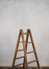 Light Grey Backdrop Hand Painted Low Text L Size 15402