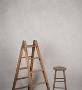 Light Grey Hand Painted Backdrop Low Text L+ Size 1441