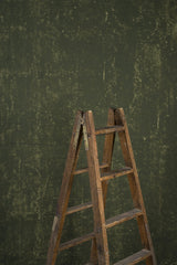 Green Distressed Text ST