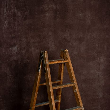 5283-Red-Grey-Mid-Text-Mida.jpg