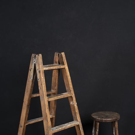 659-Dark-Grey-Mid-Text-La.jpg