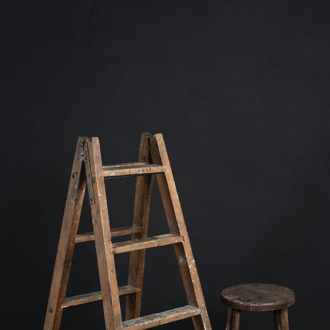 671-DArk-Grey-Mid-Text-La.jpg