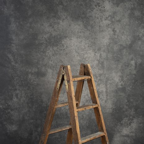 6813-Grey-Strong-Text-La.jpg