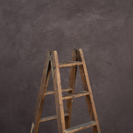8396-Violet-Grey-Mid-Text-STa.jpg