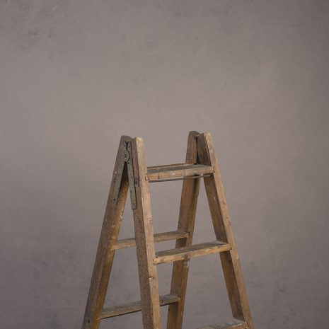 10969 Grey Low Text La