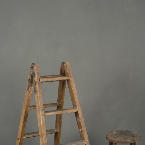 1102 Grey Low Text L+a
