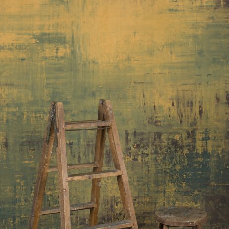 1190 Ochre Green Strong Text L+a