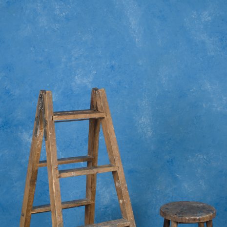 1215 Blue Mid Text L+a