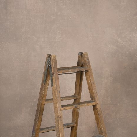 11604 Beige Distressed Text STa