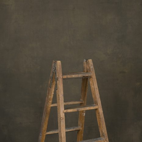 11659 Warm Grey Distressed Text La
