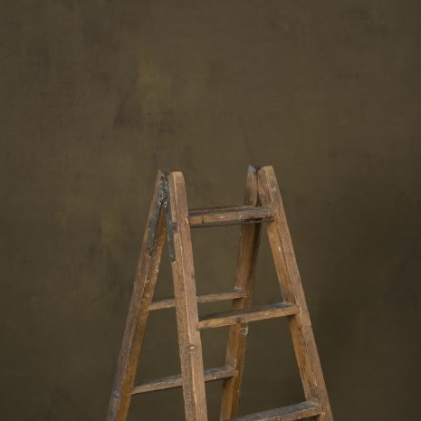 11695 Olive Green Mid Text La