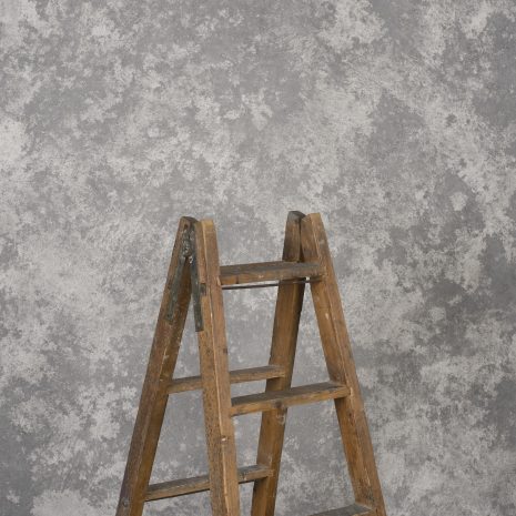 11817 Grey Strong Text STa