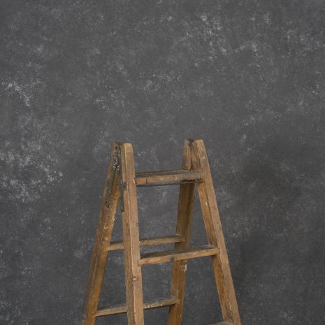 11823 Dark Grey Strong Text STa