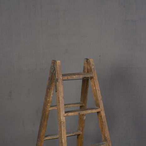 11983 Grey Low Text STa