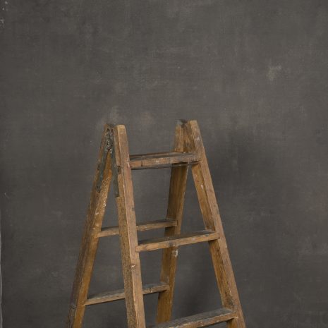 11987 Warm Grey Distressed Text ST a