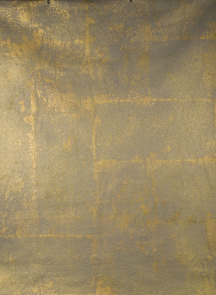 14494 Gold Backdrop Mid Text L